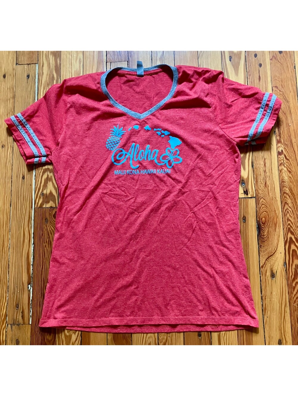 Aloha Hawaii Graphic Tee Red Pineapple Varsity V Neck Beach Vacation Womens XL